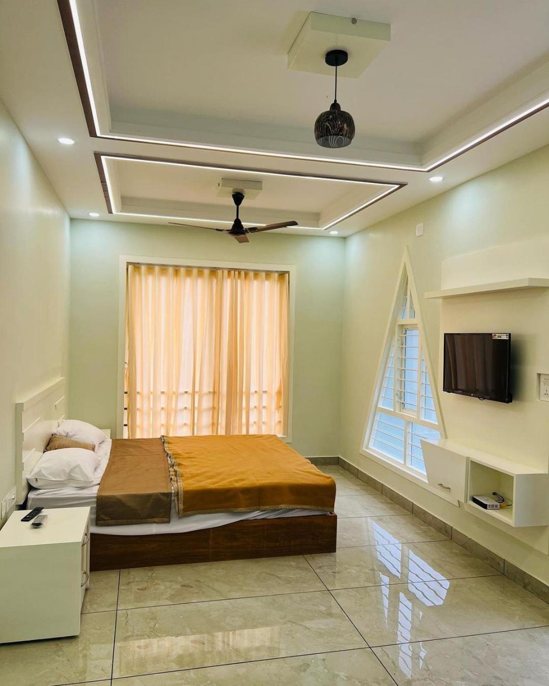 Royal Mount Inn Resorts Paithalmala Exterior photo